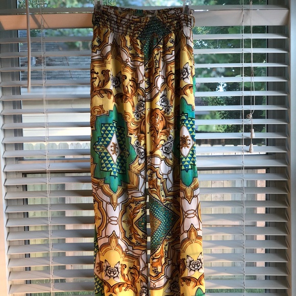 Awesome palazzo pants - Picture 2 of 3